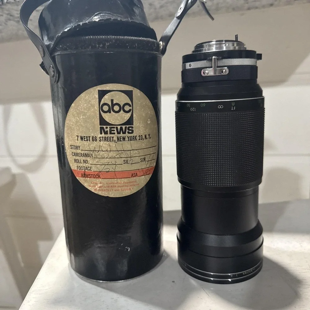 UPSILON F 300MM HUGE Camera LENS WITH CASE JAPAN Used By‎ ABC NEWS